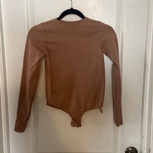 Skims essential body suit